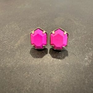 Kendra Scott Logan Fuchsia Stud Earrings